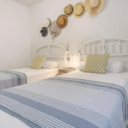 Coral Paradise With Swimming Pool Appartamento